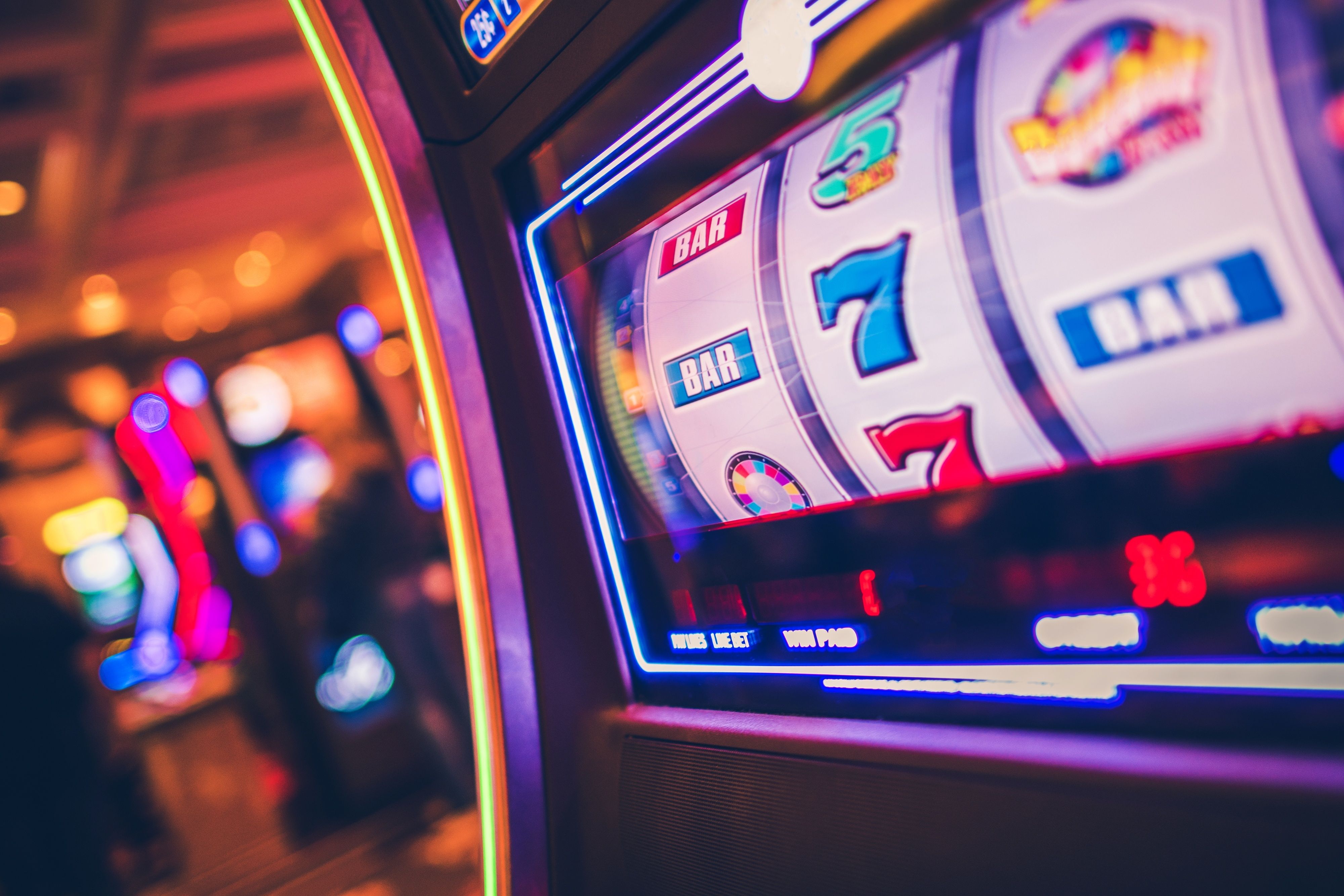 Andar Bahar betting interface with payout odds displayed